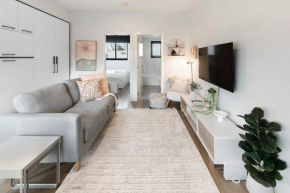 Sunny and Stylish One Bedroom Apartment